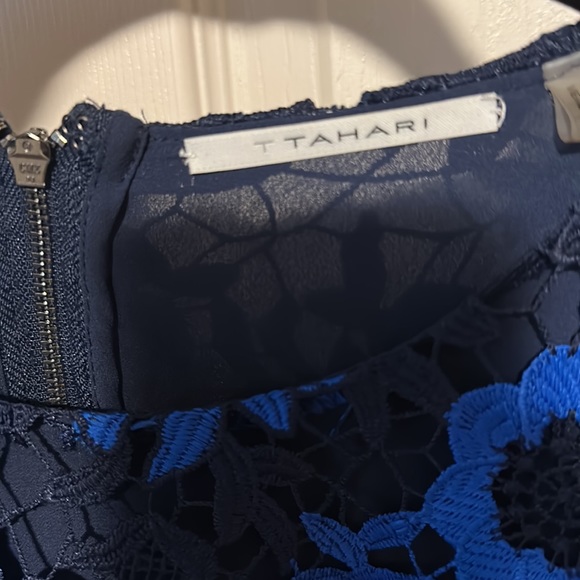 Guipure Top fully lined - Picture 7 of 7